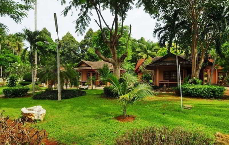 Alongkot Beach Resort Khanom Dış mekan fotoğraf