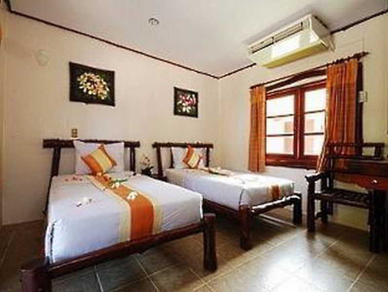 Alongkot Beach Resort Khanom Dış mekan fotoğraf