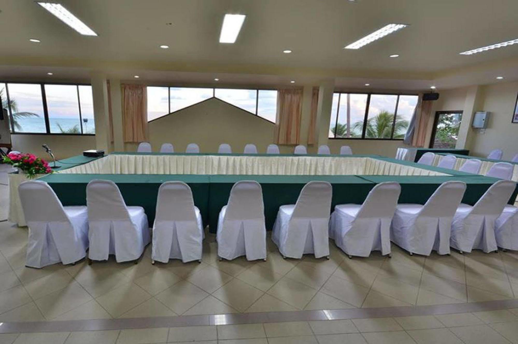 Alongkot Beach Resort Khanom Dış mekan fotoğraf